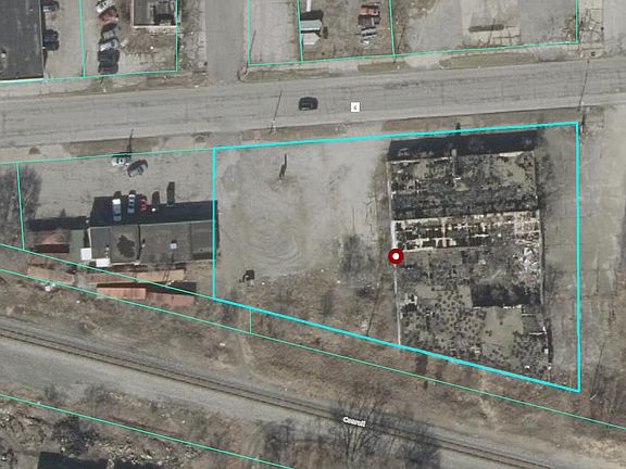 5th image of 1301 W Ridge Rd