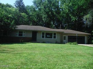 1417 Barney Rd, Kalamazoo, MI 49004