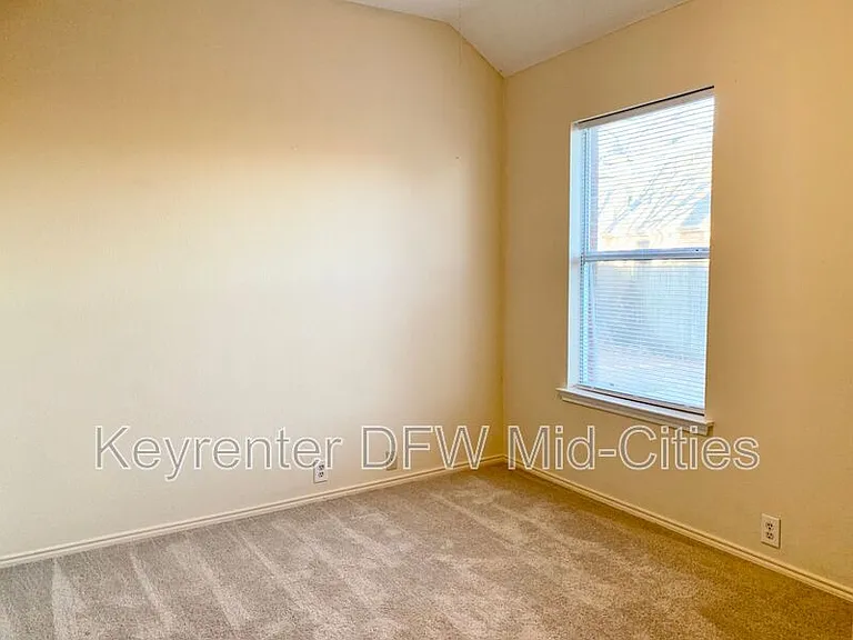 2606 Lonesome Oak Dr — Photo 17