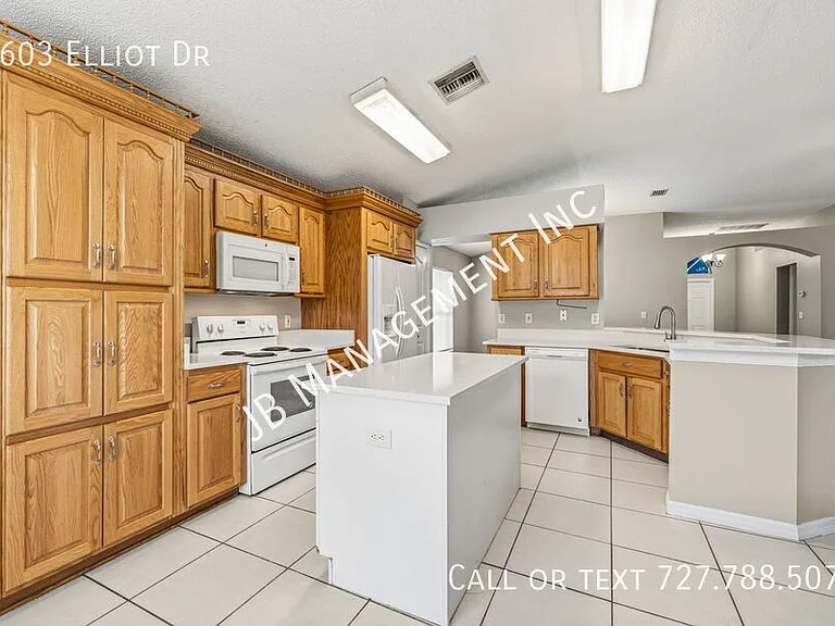 6603 Elliot Dr — Photo 12