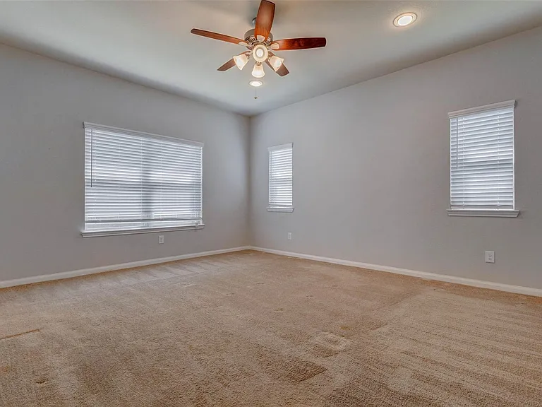 3811 Springcrest — Photo 11