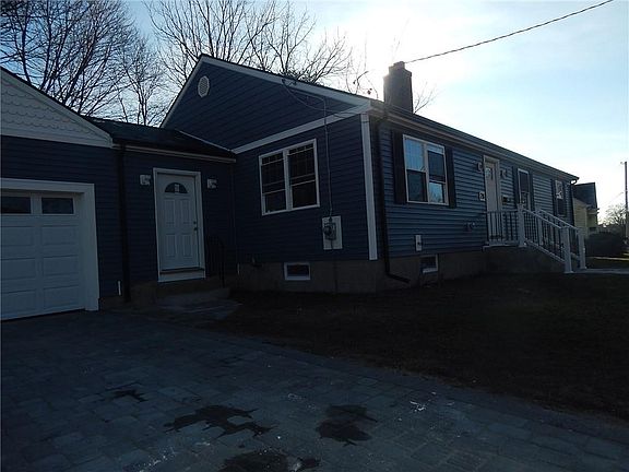 2nd image of 28 Belcourt Ave