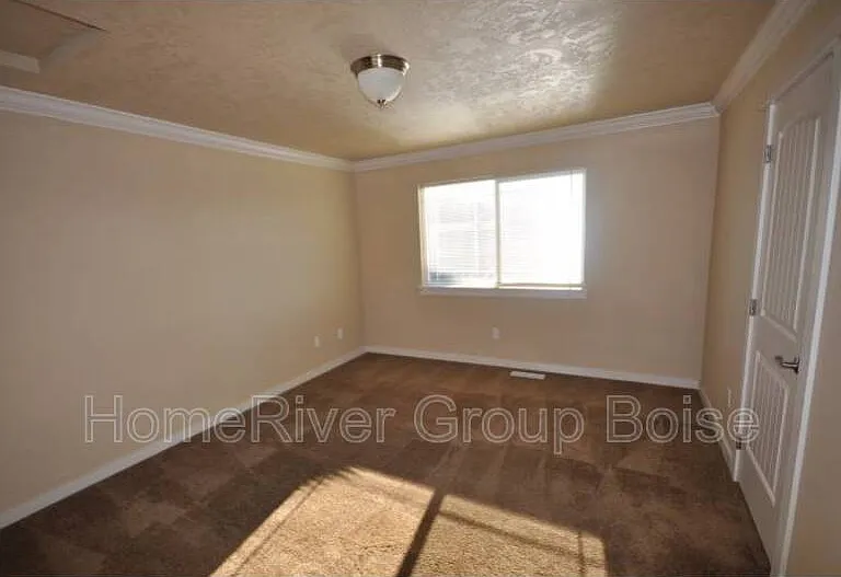 9219 W Brogan Dr — Photo 5