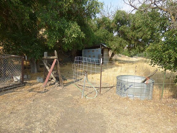2nd image of 1254 Asotin Creek Rd
