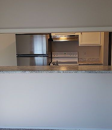 3rd image of 72 Sunnyside Dr #21