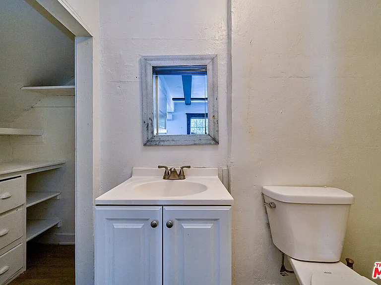 1347 Valencia St #A — Photo 14