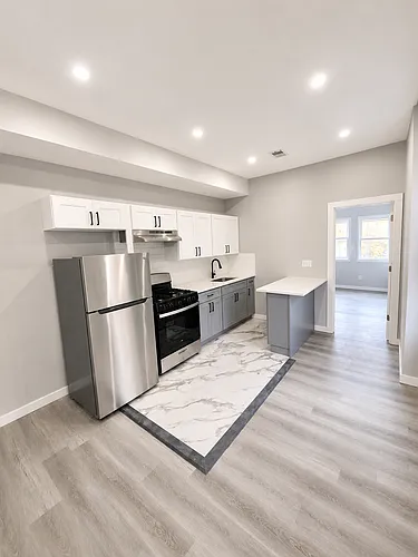 352 S 10th St #2 Photo 1