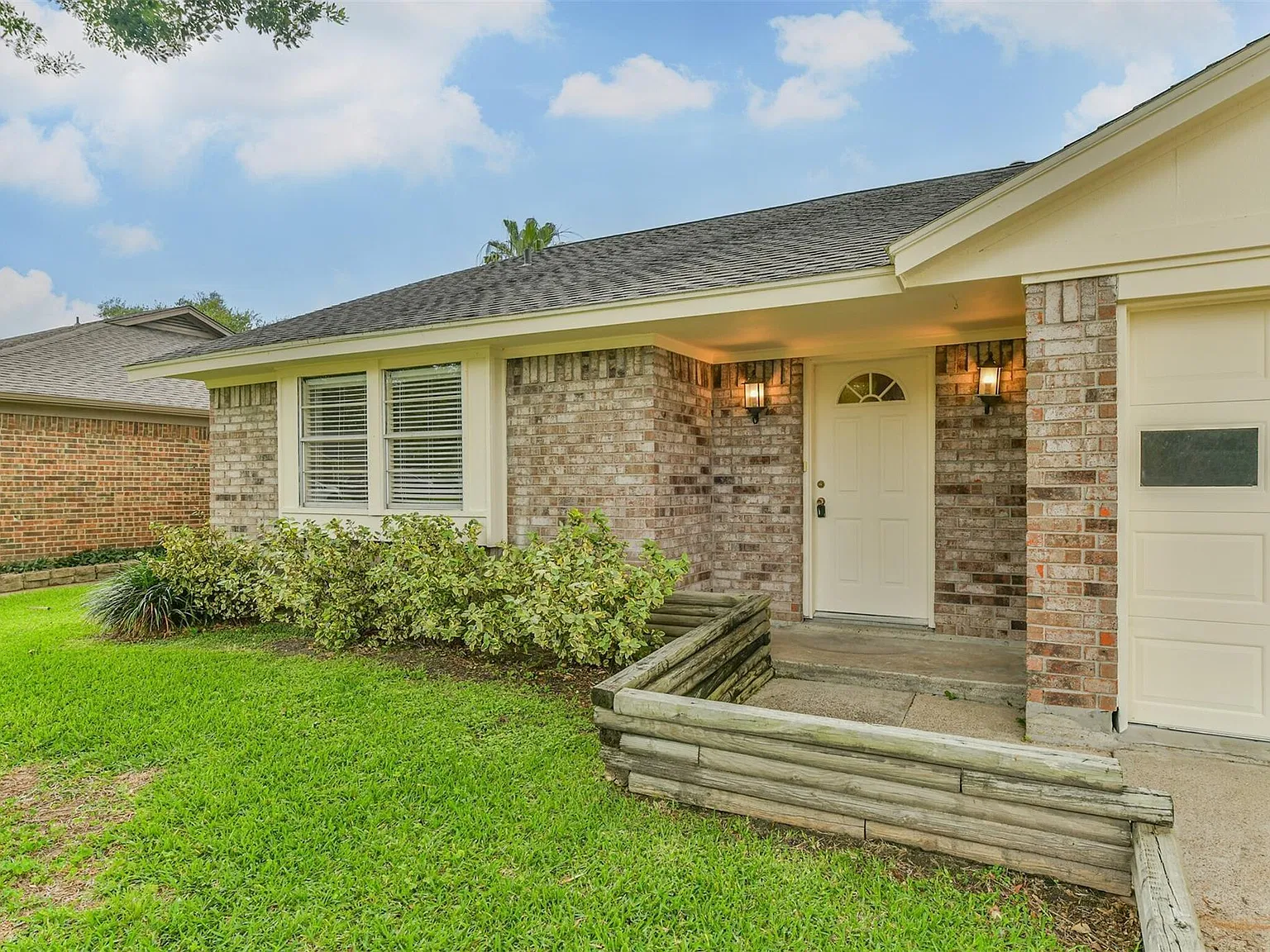 3 bed, 2.0 bath, 1753 sqft, $2,500 — Photo 4