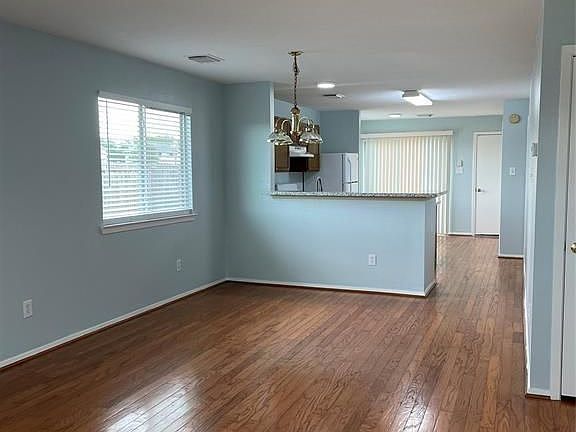 4th image of 20642 Patriot Park Ln