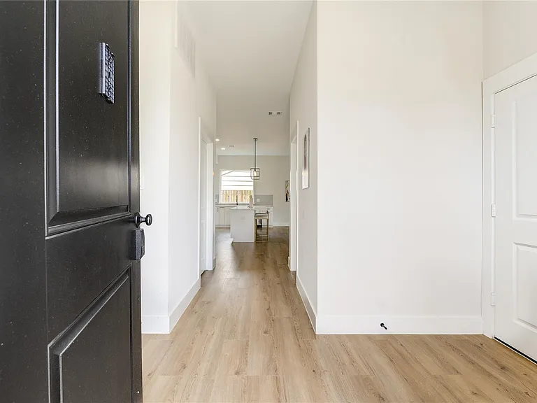 6835 Weston St #A — Photo 36