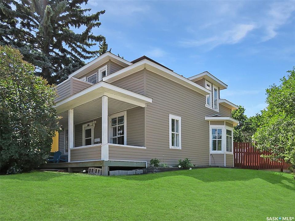 1st image of 376 5th AVENUE NW