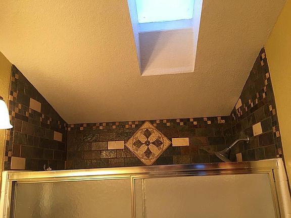 2nd bathroom