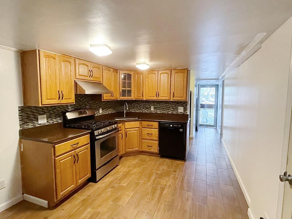 1st image of 7619 Caldwell Ave #1