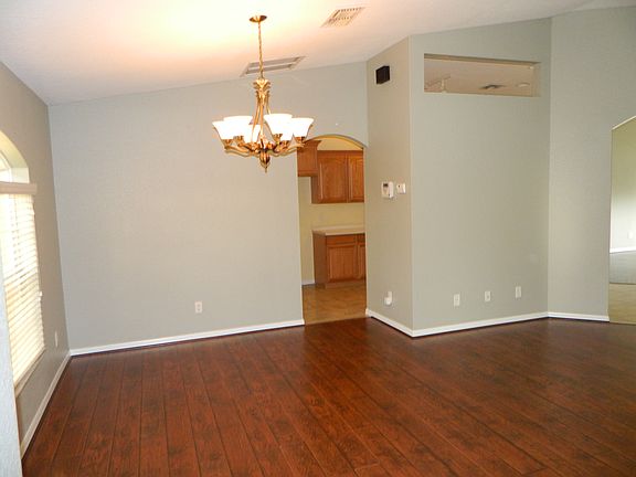 3rd image of 7606 Deer Park Ave
