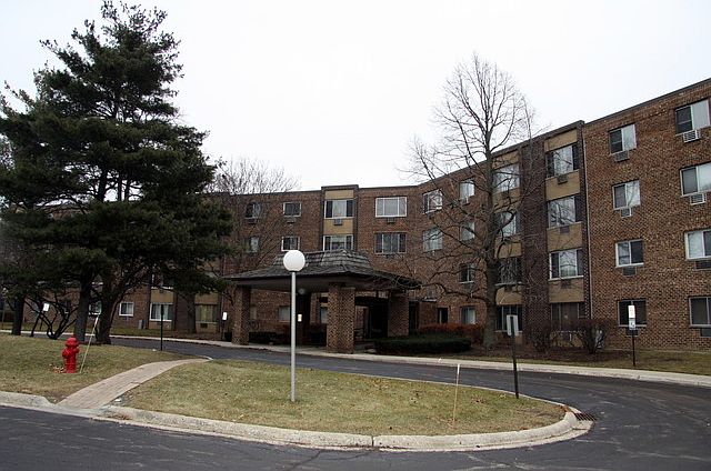 1st image of 1475 Rebecca Dr APT 318