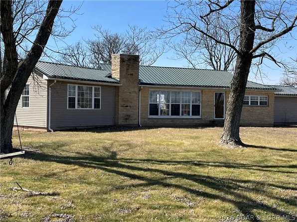 656 S Walnut St, Saint Elizabeth, MO 65075