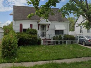 17002 Ridgeton Dr, Cleveland, OH 44128