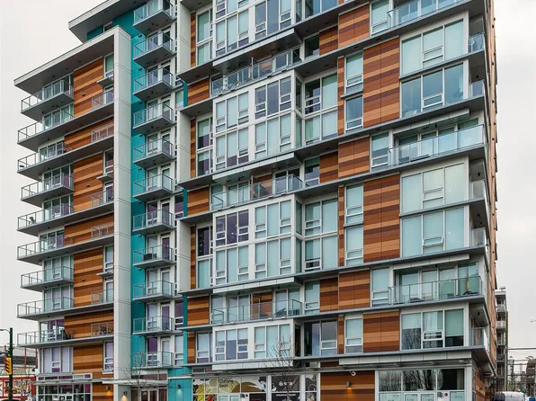 180 E 2nd Ave #204, Vancouver, BC V5T 0K4