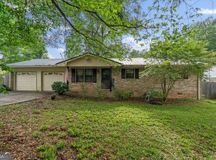 235 Castlegate Cir, Carrollton, GA 30116