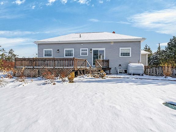 3rd image of 170 Kingston Rd