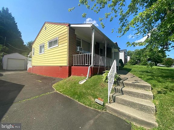 5th image of 14006 Barcalow St