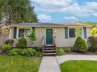 3435 Grove Ave, Gurnee, IL 60031