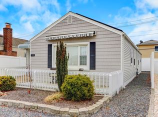 732 E Park Ave, Long Beach, NY 11561