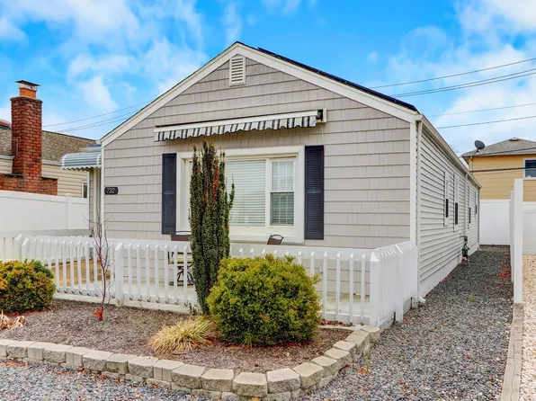 732 E Park Avenue, Long Beach, NY 11561