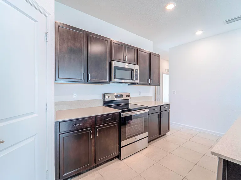 788 Worlington Ln — Photo 10