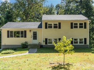 113 Bundy Hill Rd, Lisbon, CT 06351