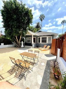 6000 Carlton Way, Los Angeles, CA, 90028