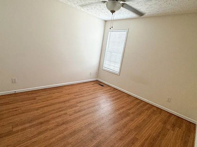 628 Florida St NW — Photo 6