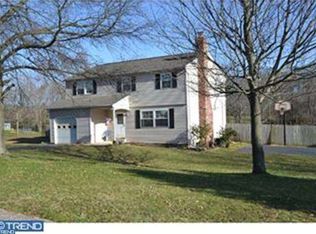 1933 Rampart Ln, Lansdale, PA 19446