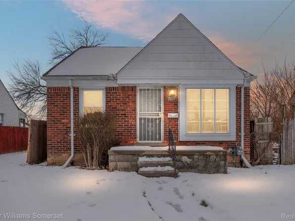 15280 Faircrest St, Detroit, MI 48205