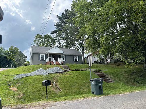 2nd image of 402 Rose Hill Ave