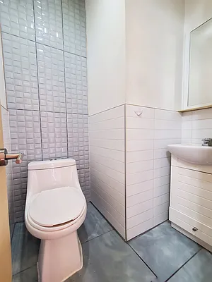 Rented by Rentall Group Inc | media 15