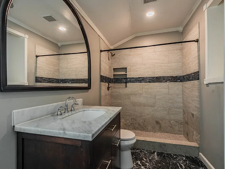 1439 Richelieu Ln — Photo 4
