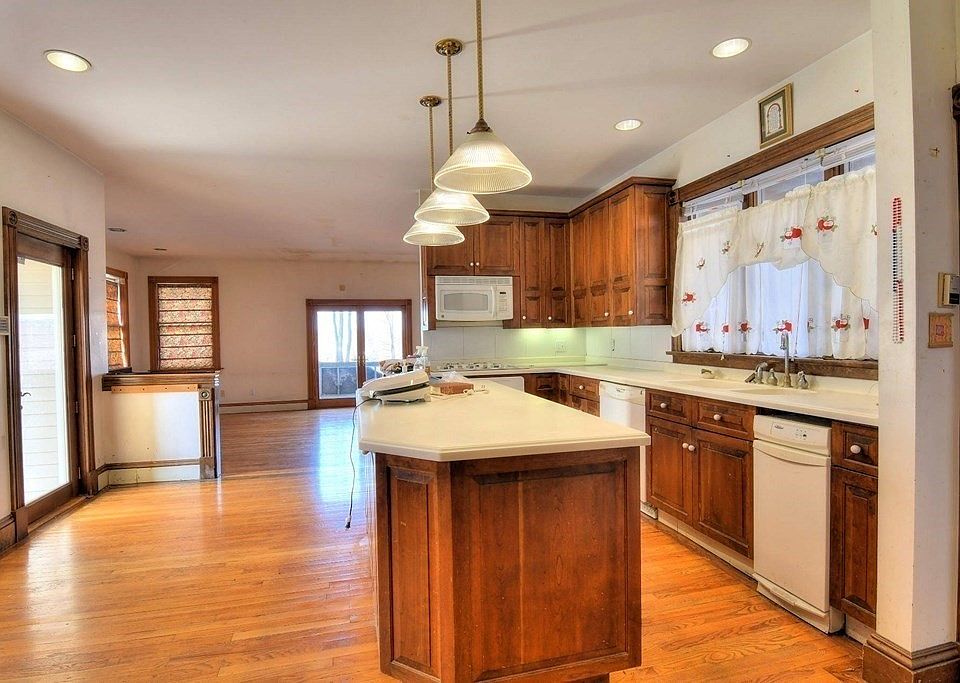 45 Hollis Ave, Braintree, MA 02184 Zillow