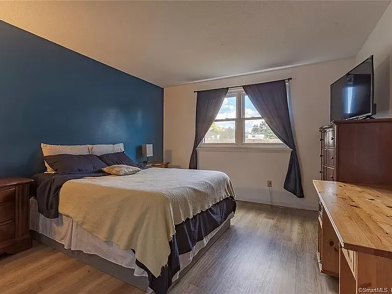 601 Twin Circle Dr #601 — Photo 16