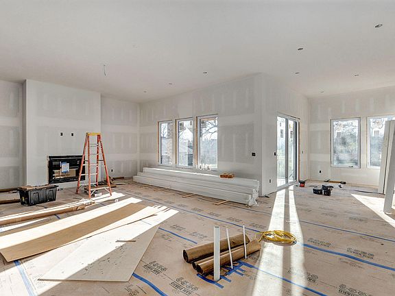 4th image of Lot 45 N Silver Charm Avenue