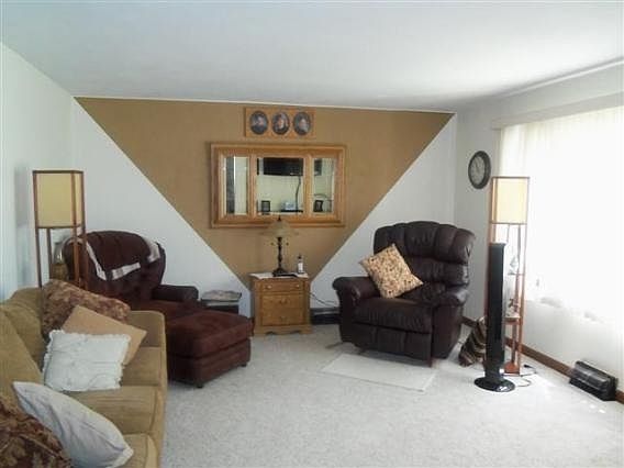 3rd image of 2505 Mount Zion Ave