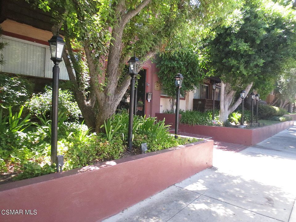 1st image of 5400 Newcastle Ave APT 23