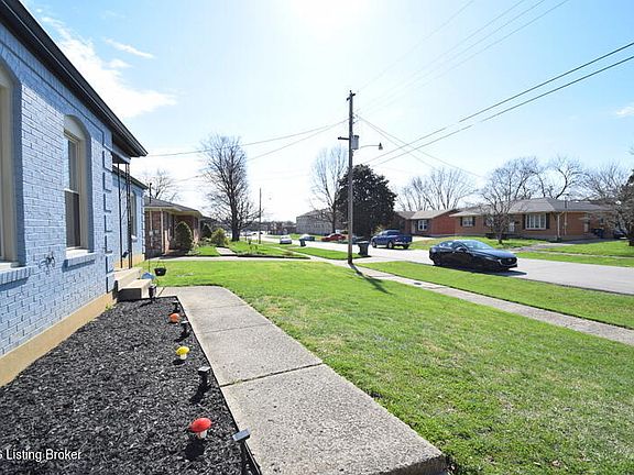 4th image of 3313 Enridge Dr