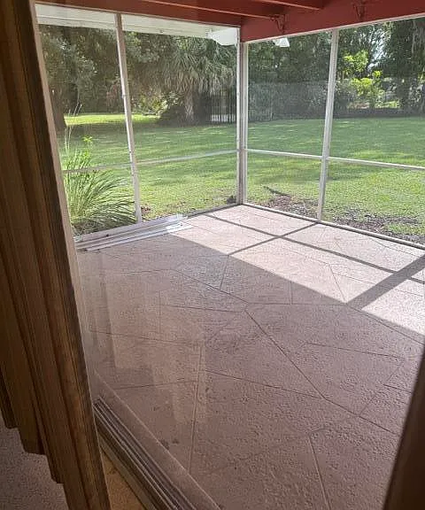 860 NW 65th Ave — Photo 26