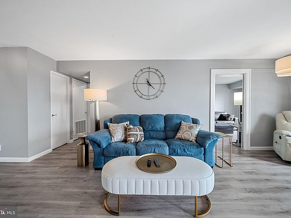 5th image of 5902 Mount Eagle Dr APT 1206