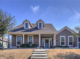 2112 Dr Sanders Rd, Aubrey, TX 76227