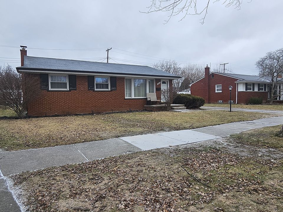 1st image of 20430 Kenmore Ave