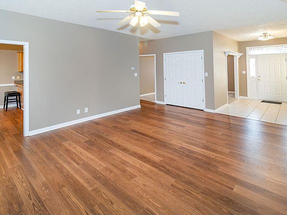 4th image of 3800 Canterbury Ct