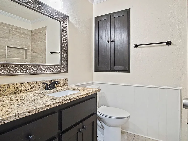625 Hawthorne Pl — Photo 26