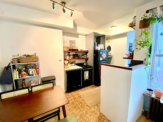 Rented by Corcoran | media 18